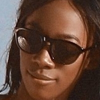 Adrianne Nina Desnuda