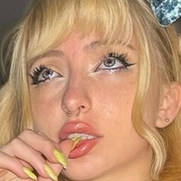 Agatha Bloom Desnuda