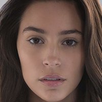 Alexxis Lemire Desnuda