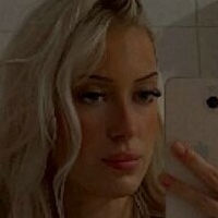 aliiceof Desnuda