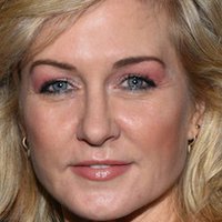 Amy Carlson Desnuda
