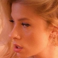 Andie Case Desnuda