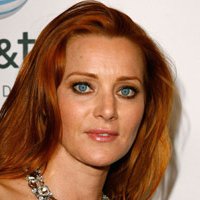 Angela Featherstone Desnuda