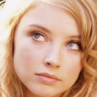 Beatrice Harnois Desnuda