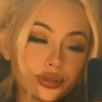 Bubble_Bella Desnuda