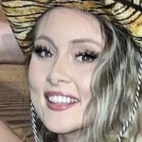 Cara Luby Desnuda
