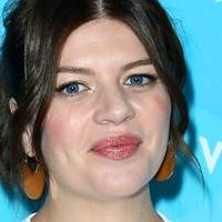 Casey Wilson Desnuda