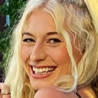 Cassie Sumfest Desnuda