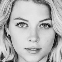 Catherine St-Laurent Desnuda