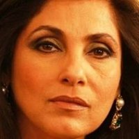 Dimple Kapadia Desnuda