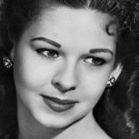 Dolly Sharp Desnuda