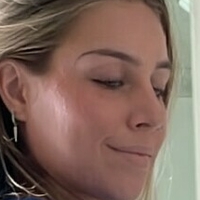 Emily Mangler Desnuda