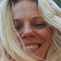 Emma Bell Desnuda