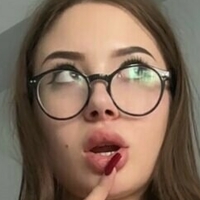 emmsee Desnuda