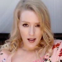 Empress Elle Desnuda