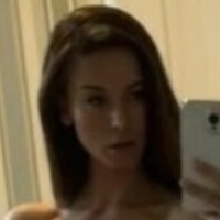 Emy-Lou Desnuda