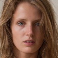 Fanny Francois Desnuda