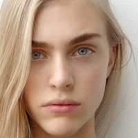 Hedvig Palm Desnuda