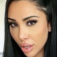 Heli Kenzi Desnuda