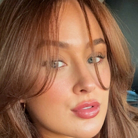 hollbabe Desnuda