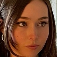 Holls8 Desnuda