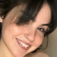 Julia Maeve Desnuda