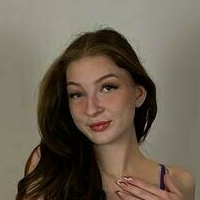 julia-taylor Desnuda