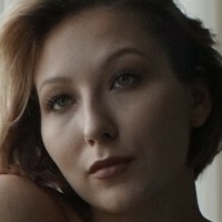 Julie Hielbert Desnuda