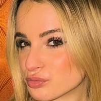 Kaitlyn Krems Desnuda