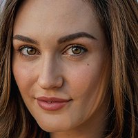 Katherine Barrell Desnuda