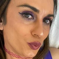 Lacey Phoenix Desnuda