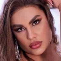 lari.ts Desnuda