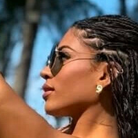 Larissa Felix Desnuda