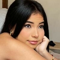 Laura Ospina Desnuda