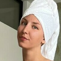 Lauragetshigh L Desnuda