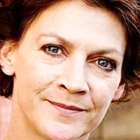 Léonie Thelen Desnuda
