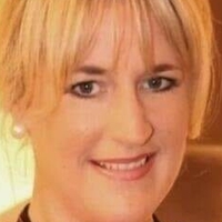 Linda Bareham Desnuda