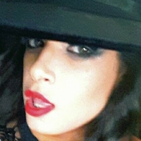 Linda De Morrer Desnuda