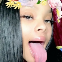 longtonguecentral Desnuda