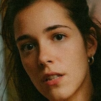 Lou Howard Levy Desnuda