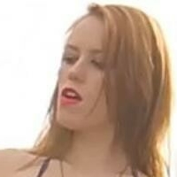 Marisha Ray Desnuda