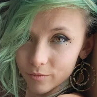 Mavissky Desnuda