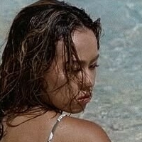 Mayanaks Desnuda