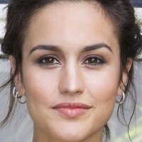 Megan Montaner Desnuda