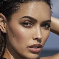 Melody de la Fe Desnuda