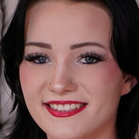 Mercedes Mac Desnuda