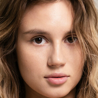 Mia Bloom Desnuda
