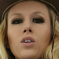 Michelle Moist Desnuda