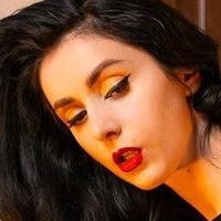 Miss Ellie M Desnuda