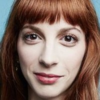 Molly Bernard Desnuda